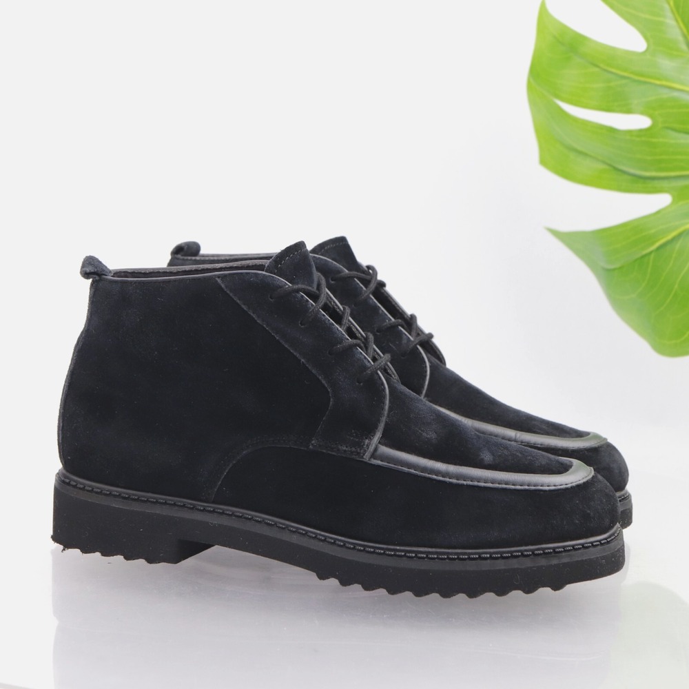 Hush Puppies Boots Womens Size 8.5 N Black Suede Chukka Ankle Booties Lace Up